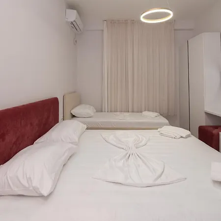 Lian's 3* Vlorë