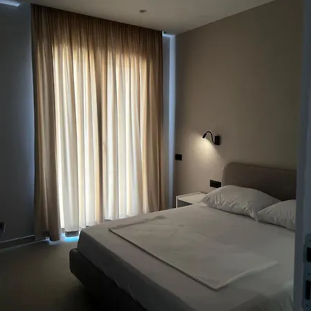 Lian's 3* Vlorë