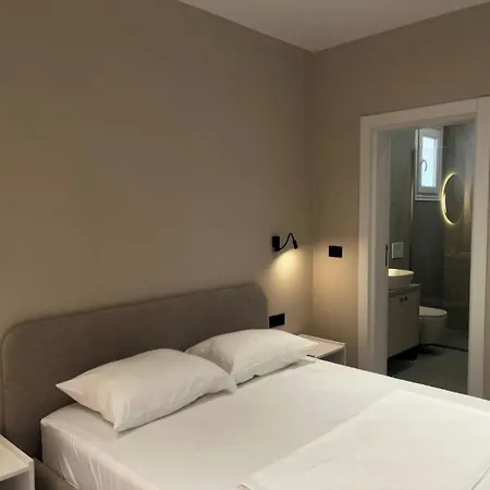Lian's 3* Vlorë