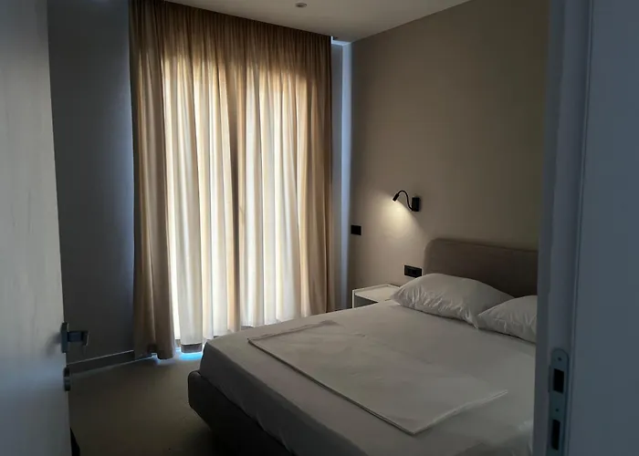 Lian's 3* Vlorë